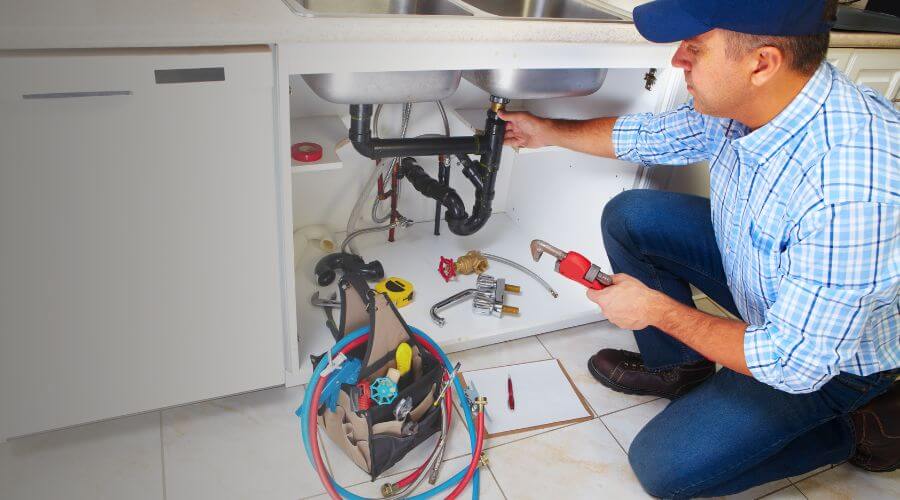 Professional bathroom faucet installation in Progreso, TX